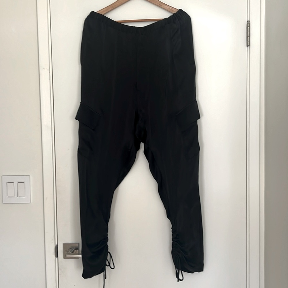 7 for all mankind silky black cargo pants. XL